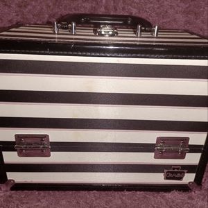 Black&White&Pink Striped Caboodle